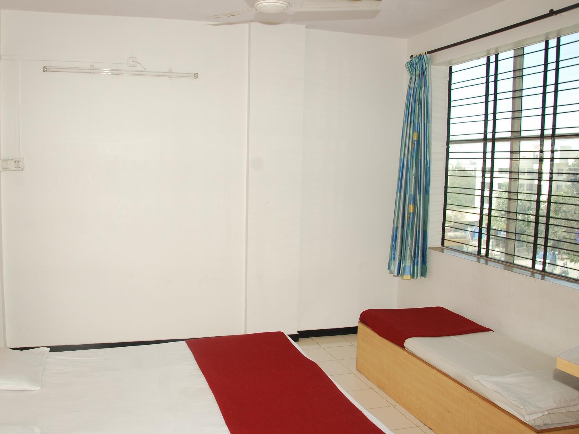 Spot On 37458 Hotel Rahi Trimbak Exterior foto